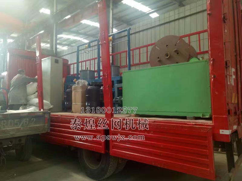 云南昭通拉絲機(jī)發(fā)貨中